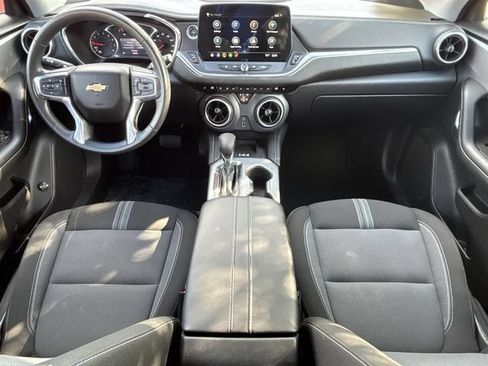 Used 2023 Chevrolet Blazer LT w/ Convenience Package FWD image 11