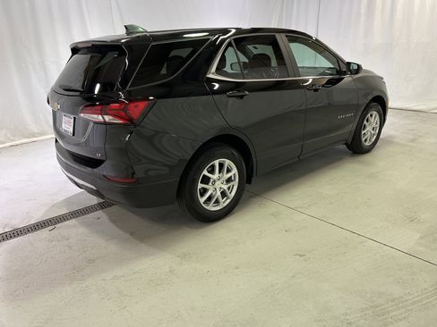 Used 2022 Chevrolet Equinox LT image 11