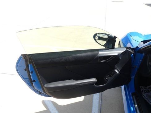 Used 2022 Toyota GR86 Premium RWD image 9