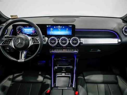 Used 2026 Mercedes-Benz GLB 250 image 12
