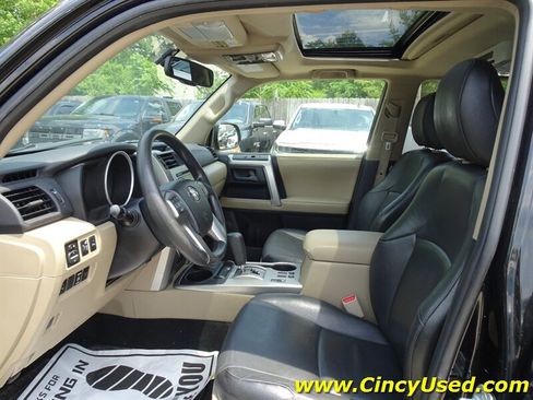 Used 2013 Toyota 4Runner SR5 w/ Convenience Pkg AWD/4WD image 11