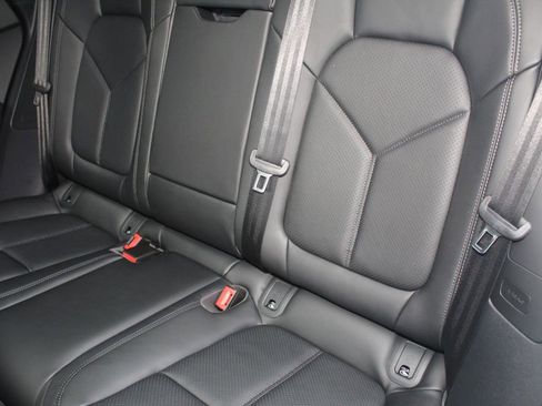 New 2026 Porsche Macan Turbo AWD/4WD image 23