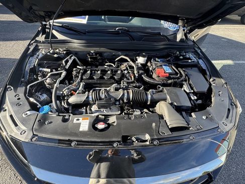 Used 2021 Honda Accord Sport image 27