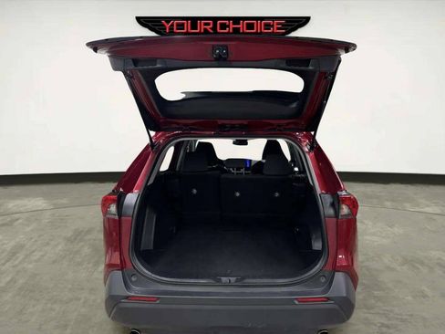 Used 2025 Toyota RAV4 LE AWD/4WD image 5