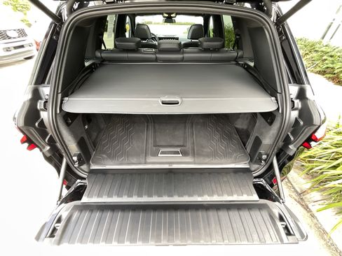 Certified 2025 BMW X5 xDrive50e w/ M Sport Package image 33