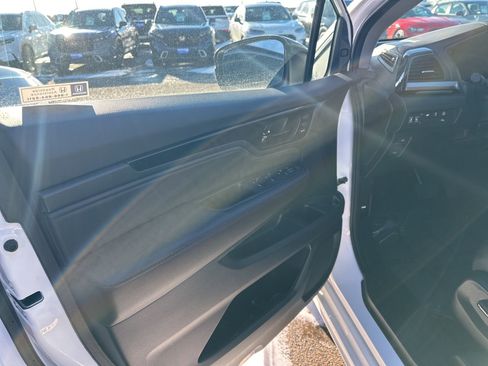 Used 2023 Honda Odyssey Touring image 9