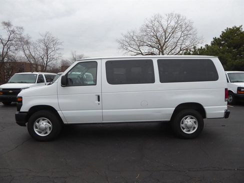 Used 2012 Ford E-350 and Econoline 350 XL w/ Interior Upgrade Pkg image 4