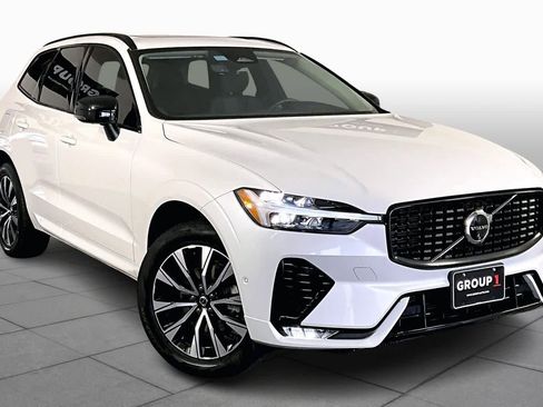 Used 2024 Volvo XC60 B5 Plus w/ Protection Package Premier image 3