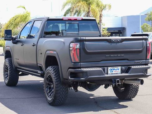 Used 2025 GMC Sierra 2500 AT4 w/ AT4 Premium Plus Package AWD/4WD image 6