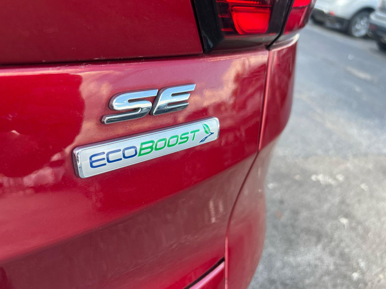 Used 2019 Ford Escape SE FWD image 5