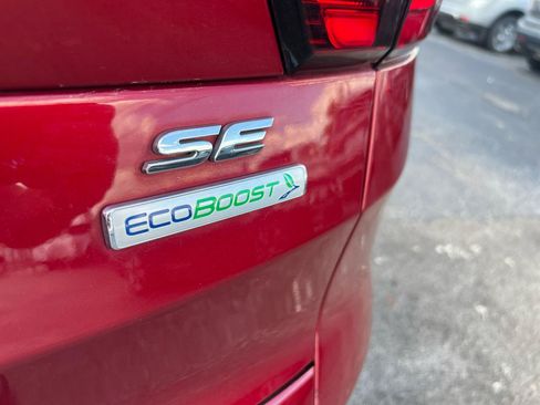 Used 2019 Ford Escape SE FWD image 5