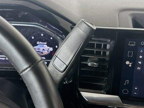 Used 2024 GMC Sierra 1500 Elevation image 24