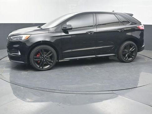Used 2022 Ford Edge ST w/ Equipment Group 401A AWD/4WD image 2