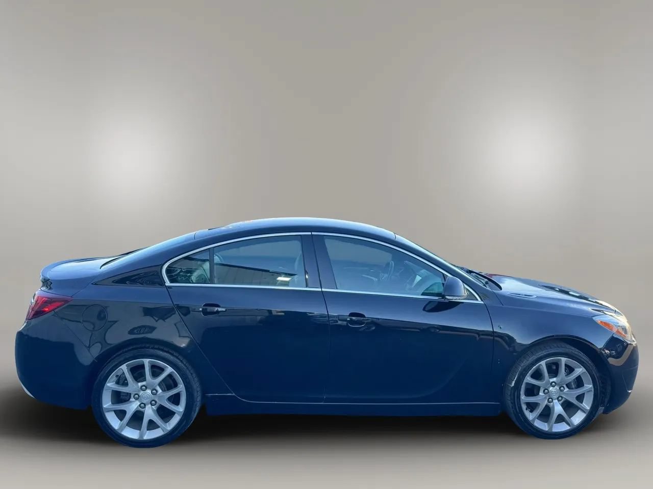 Used 2016 Buick Regal GS FWD image 4