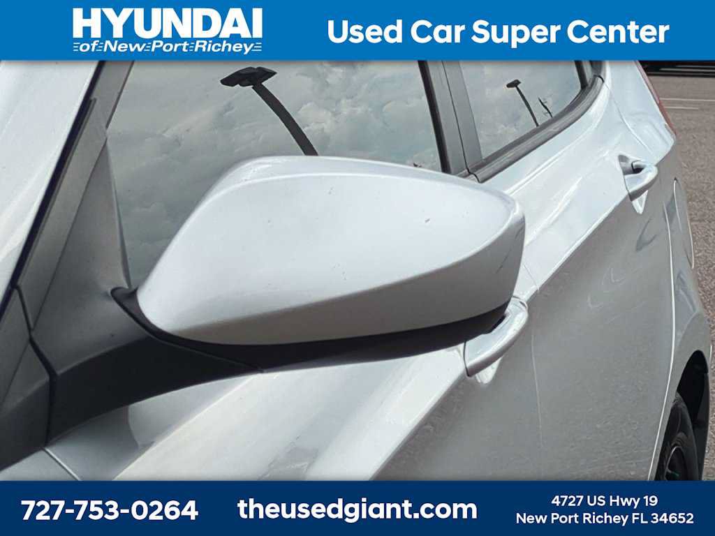 Used 2014 Hyundai Accent GS FWD image 11