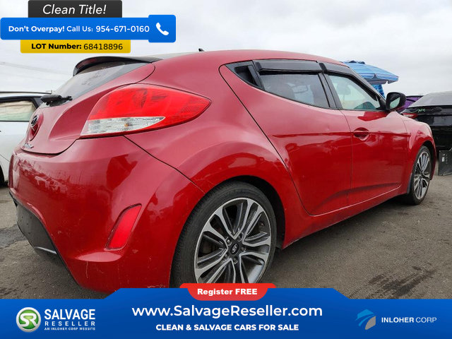 Used 2013 Hyundai Veloster w/ Style Pkg FWD image 4
