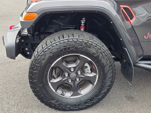 Used 2021 Jeep Gladiator Rubicon AWD/4WD image 11