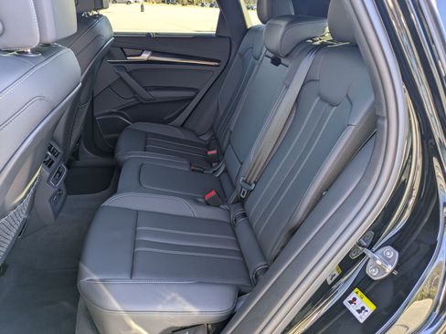 Used 2024 Audi SQ5 Premium Plus w/ Premium Plus Package image 26