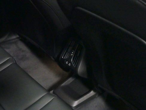 New 2027 BMW X1 xDrive28i AWD/4WD image 11