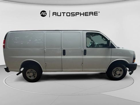 Used 2020 Chevrolet Express 2500 w/ Driver Convenience Package RWD image 9