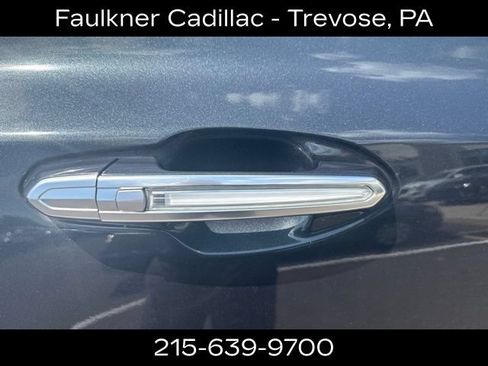 Used 2021 Cadillac XT5 Premium Luxury AWD/4WD image 4