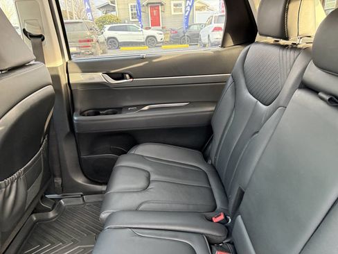 Used 2023 Hyundai Palisade SEL image 14
