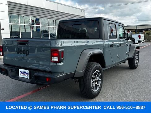 Used 2025 Jeep Gladiator Sport AWD/4WD image 9