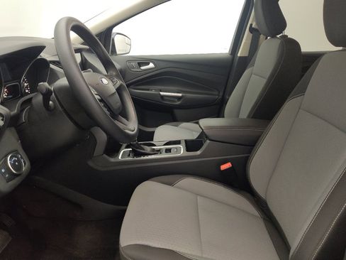 Used 2019 Ford Escape SE FWD image 17