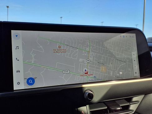 Certified 2024 Toyota Crown Platinum image 7