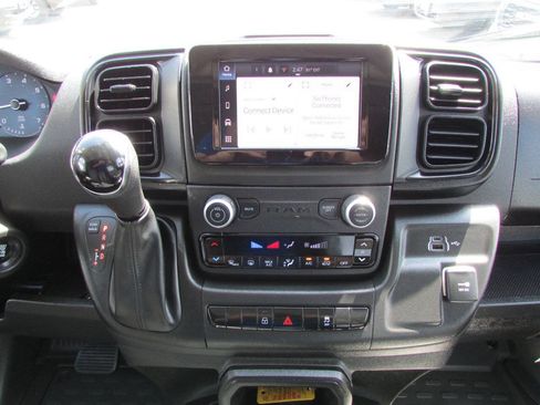 Used 2026 RAM ProMaster 2500 w/ Convenience Group FWD image 23