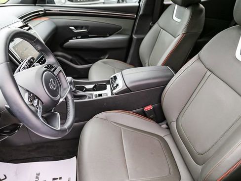 Certified 2024 Hyundai Santa Cruz Limited image 16