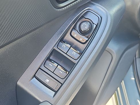 Certified 2024 Subaru Crosstrek 2.0i Premium AWD/4WD image 18