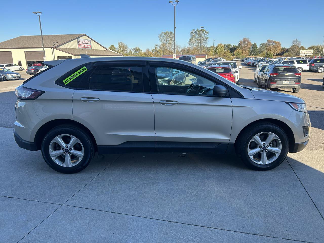 Used 2018 Ford Edge SE AWD/4WD image 4