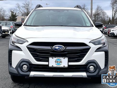 Certified 2023 Subaru Outback Limited image 3