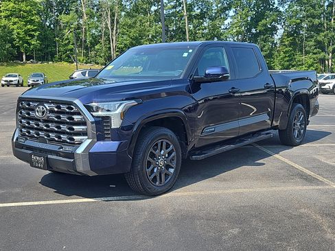 Used 2023 Toyota Tundra Platinum AWD/4WD image 3