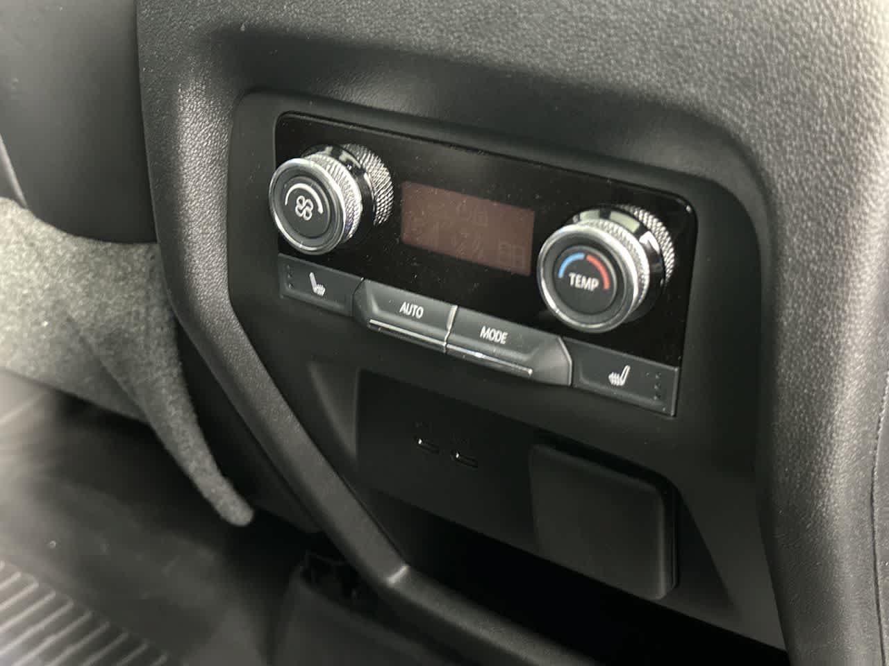 Used 2026 Buick Enclave Avenir w/ Super Cruise Package FWD image 28
