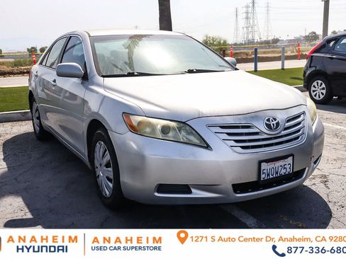 Used 2007 Toyota Camry LE image 1
