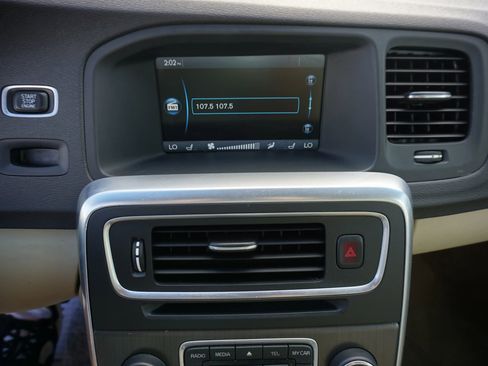 Used 2013 Volvo S60 T5 image 31