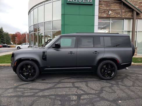 New 2026 Land Rover Defender 130 V8 image 8