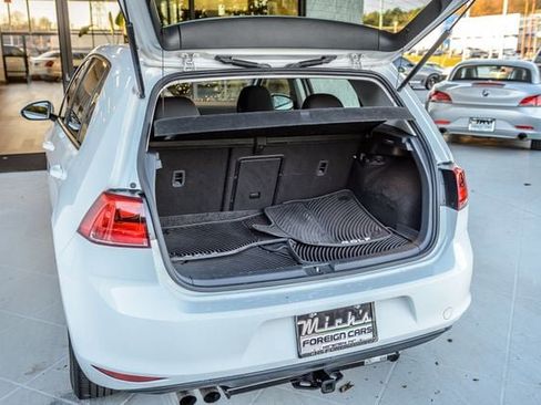 Used 2016 Volkswagen Golf S image 10