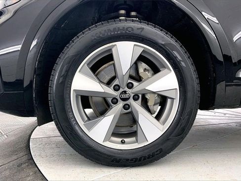 Certified 2023 Audi Q5 2.0T Premium Plus w/ Premium Plus Package image 9