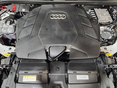 Used 2023 Audi Q7 3.0T Premium Plus AWD/4WD image 54