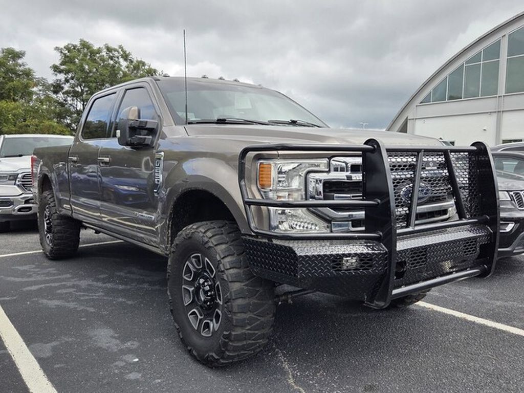 Used 2022 Ford F250 Lariat w/ Lariat Value Package AWD/4WD image 3