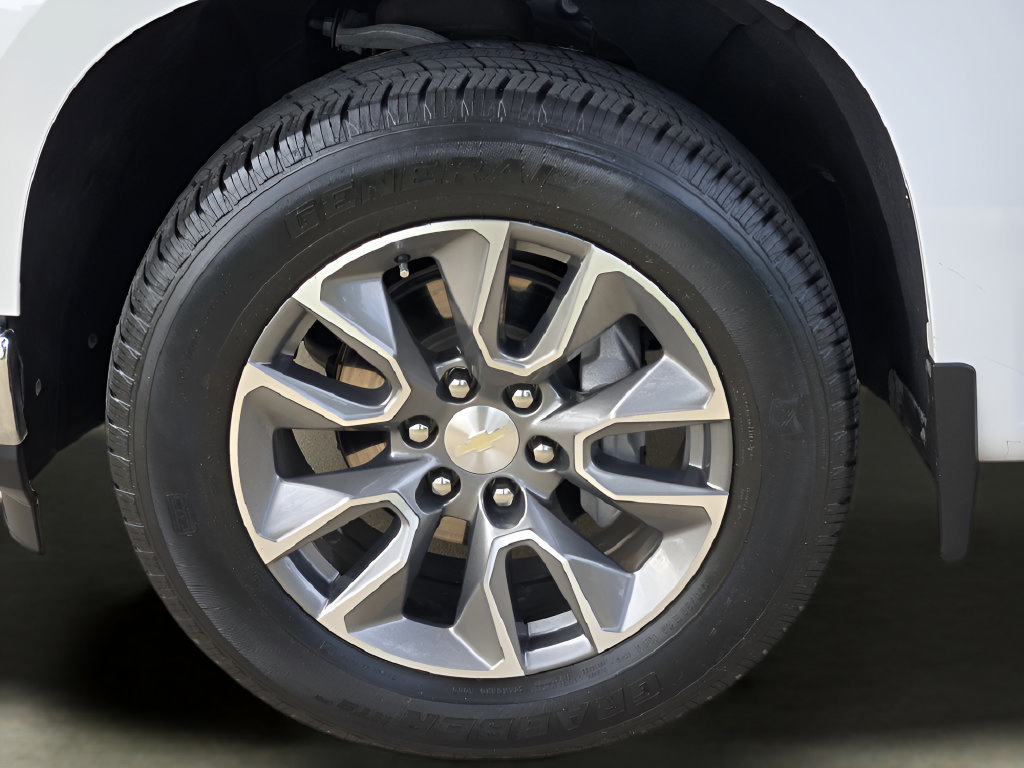 Used 2020 Chevrolet Silverado 1500 LT w/ Texas Edition RWD image 9