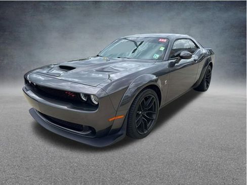 Used 2023 Dodge Challenger R/T Scat Pack RWD image 4