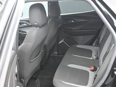Used 2023 Chevrolet TrailBlazer LT AWD/4WD image 13