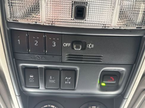 Used 2024 Toyota 4Runner TRD Off-Road Premium image 49