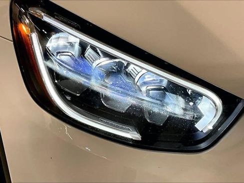 Used 2021 Mercedes-Benz GLC 300 image 30