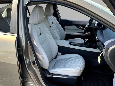 New 2026 Nissan Sentra SL w/ Floor Mat Package FWD image 19