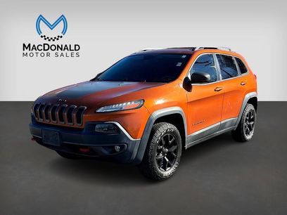 Used 2015 Jeep Cherokee Trailhawk w/ Comfort/Convenience Group